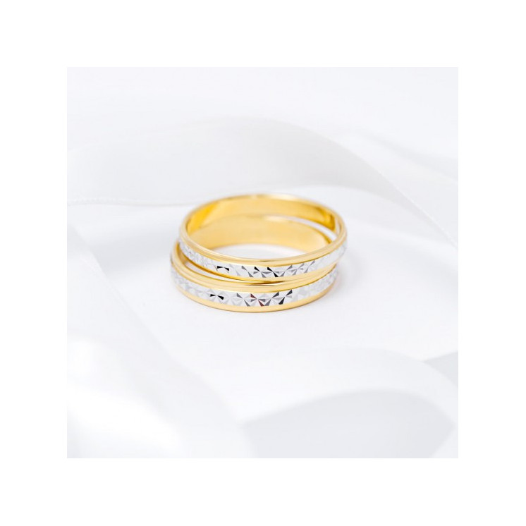 Conjunto de anillo de matrimonio en oro amarillo y blanco diamantado estrellas