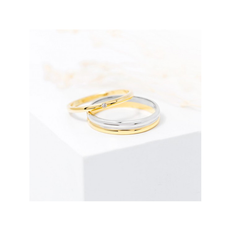 Pareja de alianza clásica con diamante y anillo bicolor con doble media caña en oro amarillo y blanco