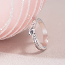 Foto de anillo de oro blanco con diamantes de 0,53ct