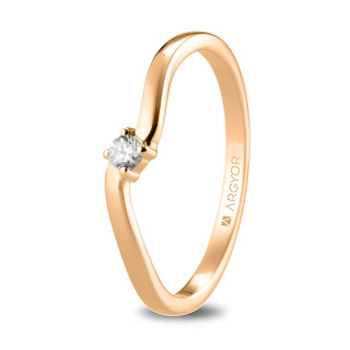 Sortija de oro rosa con diamante talla brillante de 0,06ct