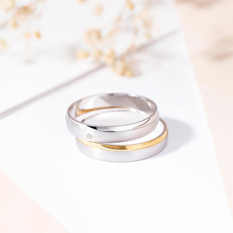 Pareja de anillo de matrimonio en oro blanco y oro bicolor