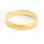 Alianza de boda 9 kilates oro amarillo matizado con línea lateral - foto 4