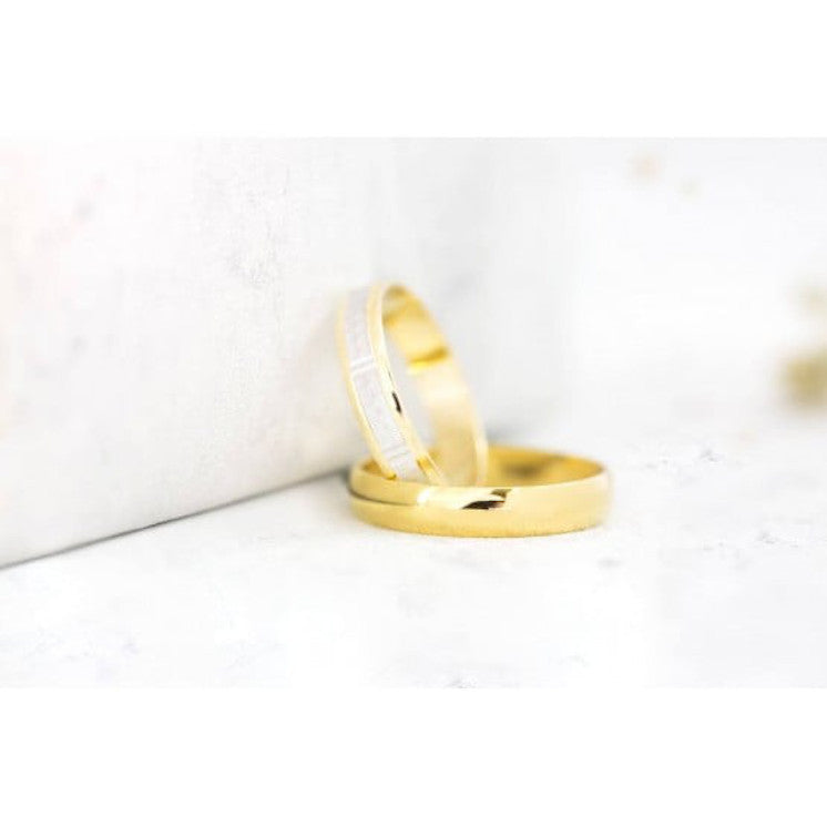 Alianza de boda 9 kilates oro amarillo y oro blanco facetado - foto 3