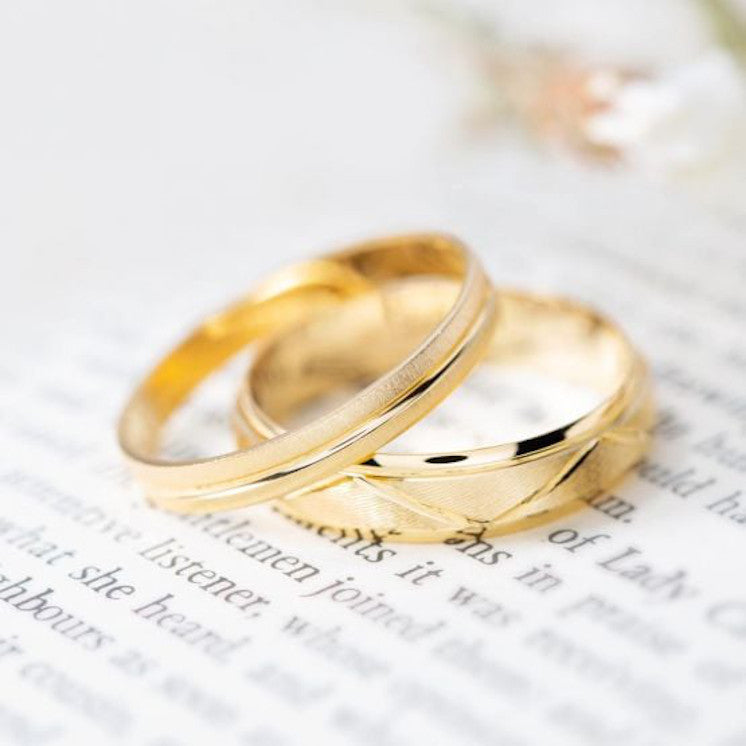 Alianza de boda oro amarillo de 18 kilates 5mm ancho - foto 3