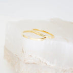Alianza de boda plana oro amarillo 1,65mm con diamante - foto 3